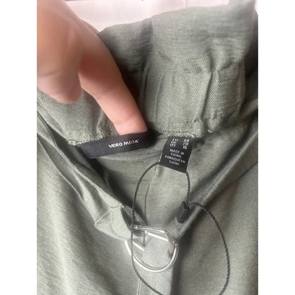 Vero Moda Viscose Green Paper Bag Belted Wide Leg Cropped Trousers NWOT Size 16 - Picture 5 of 5